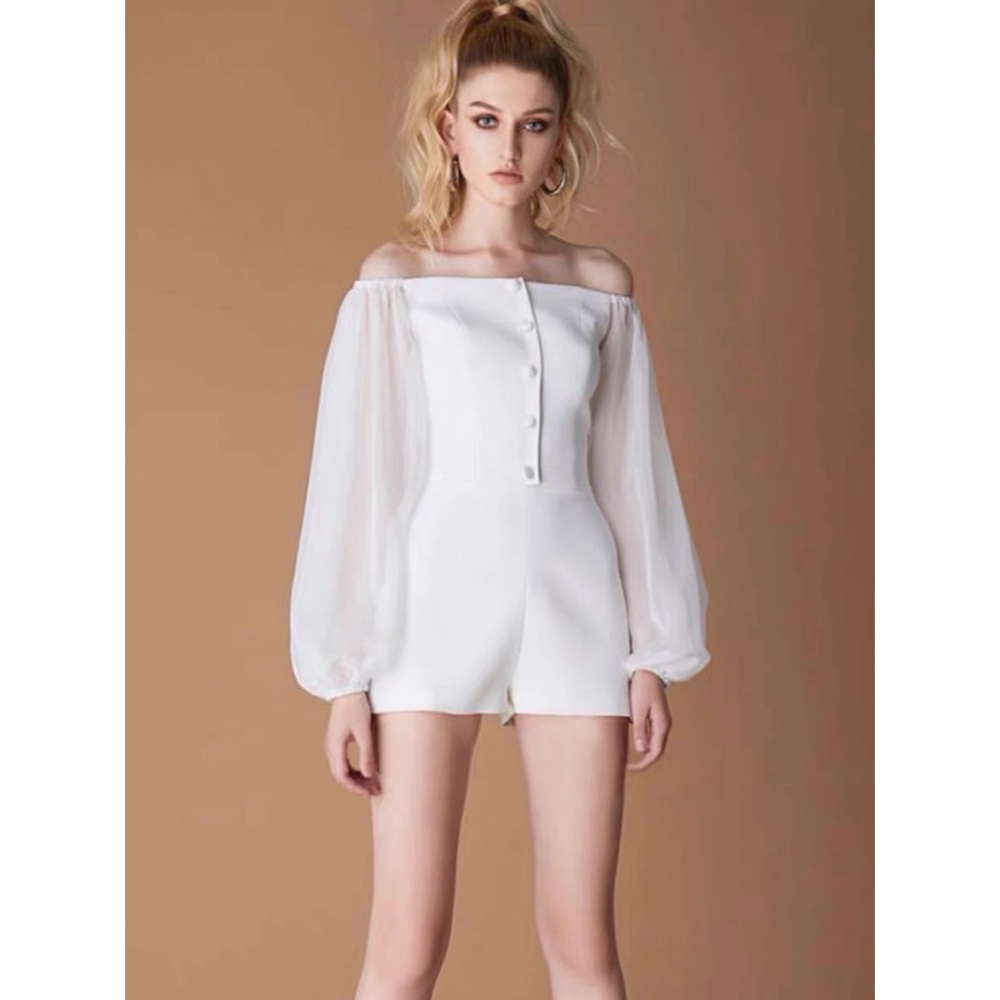 Chic Off-Shoulder High-Waisted Romper with Lantern Sleeves Size S White Spring